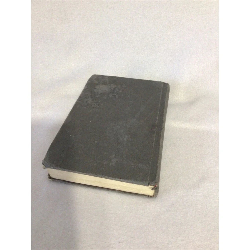Scholastic The Hunger Games Suzanne Collins First Edition Hardcover‎ Grey Good